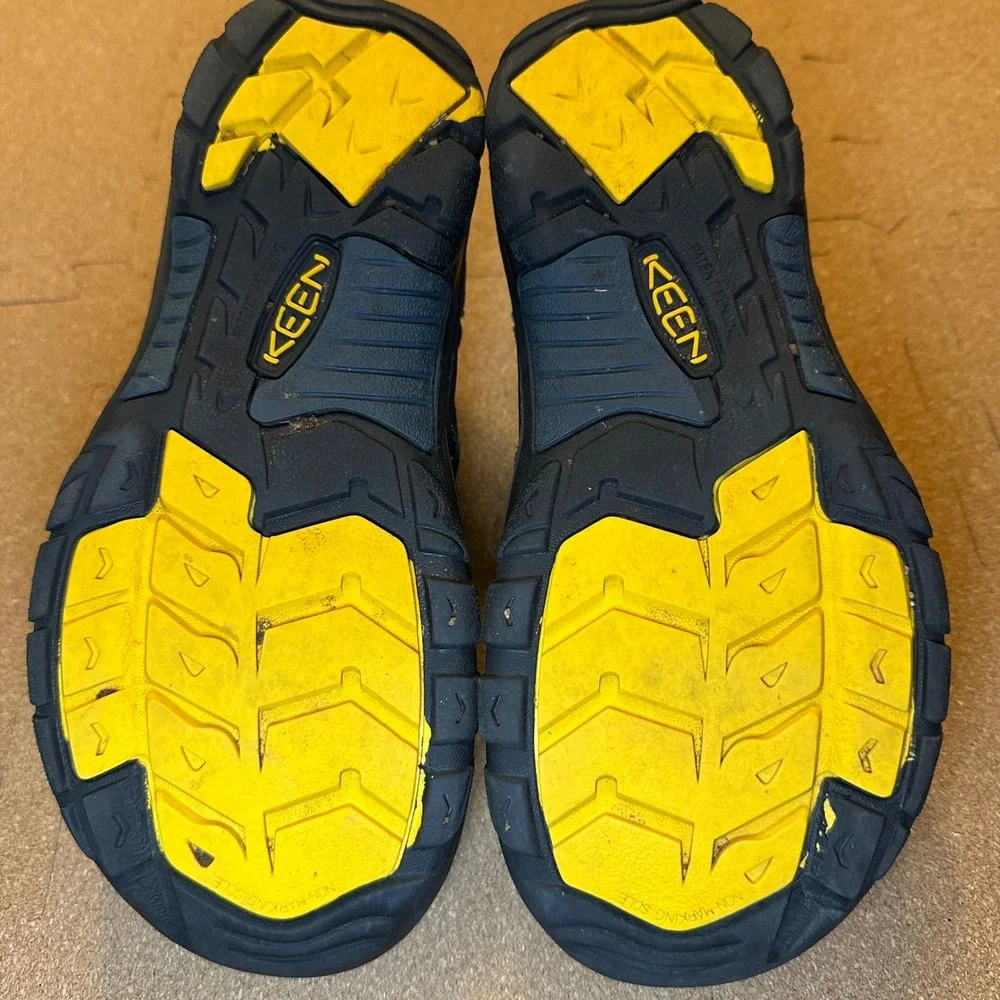 Keen‎ Newport H2 Waterproof Hiking Sandals Mens 5 Teal Black Outdoor Shoes